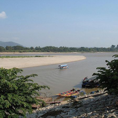 Oyo 359 Golden Nakara Place Chiang Saen Zewnętrze zdjęcie