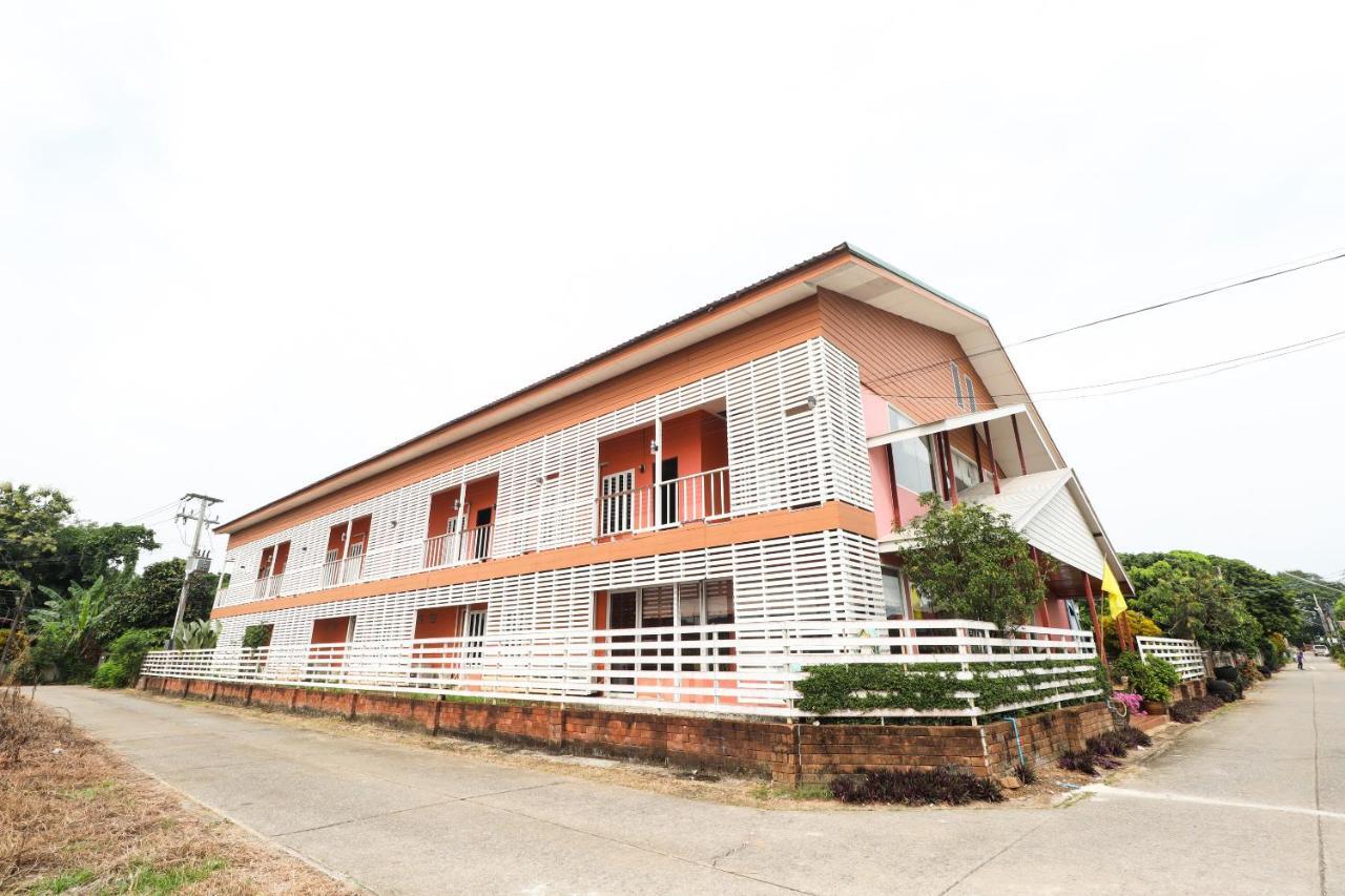 Oyo 359 Golden Nakara Place Chiang Saen Zewnętrze zdjęcie