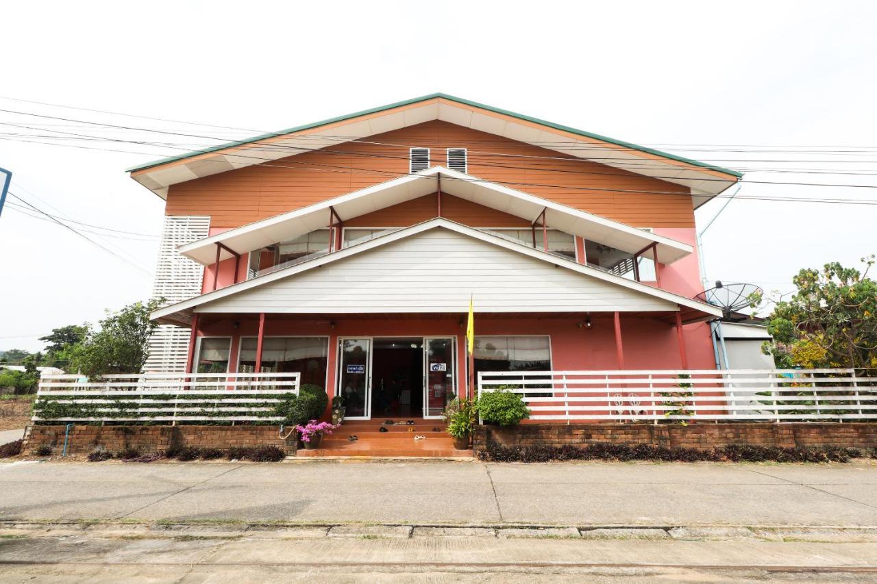 Oyo 359 Golden Nakara Place Chiang Saen Zewnętrze zdjęcie